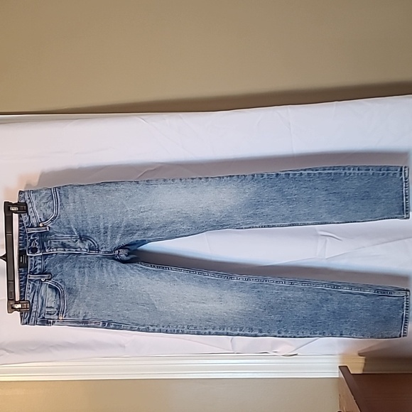 Neuw Other - NEUW Lou Slim Jean 28 x 32